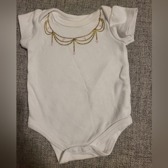 Bundle of 3 onesies, 0 to 3 months - Picture 2 of 7